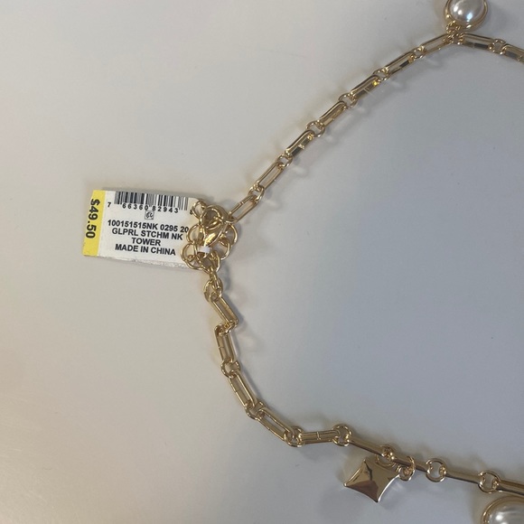 Star/Pearl Necklace - Picture 4 of 4